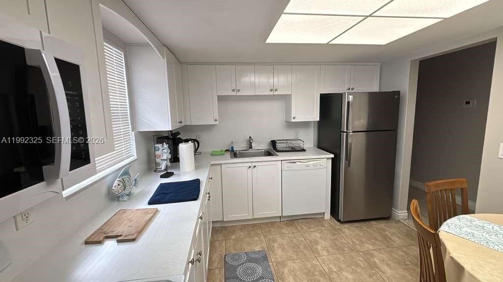 В аренду: $3,000 (2 спален, 1 ванн, 2948 Квадратных фут)