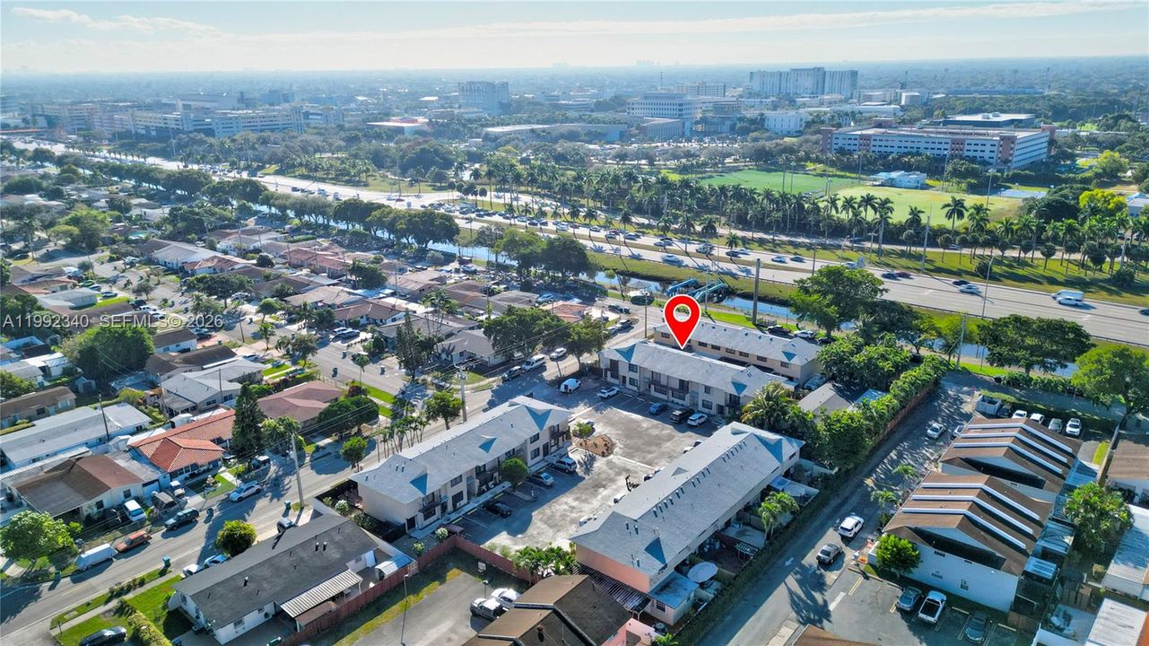На продажу: $425,000 (3 спален, 2 ванн, 1650 Квадратных фут)