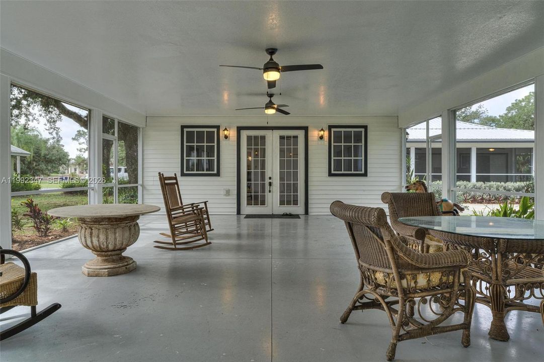 For Sale: $599,900 (3 beds, 2 baths, 2739 Square Feet)