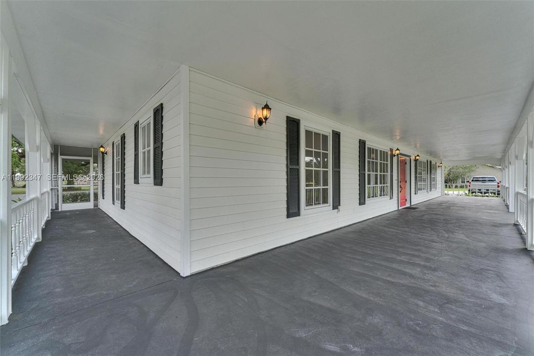 For Sale: $599,900 (3 beds, 2 baths, 2739 Square Feet)