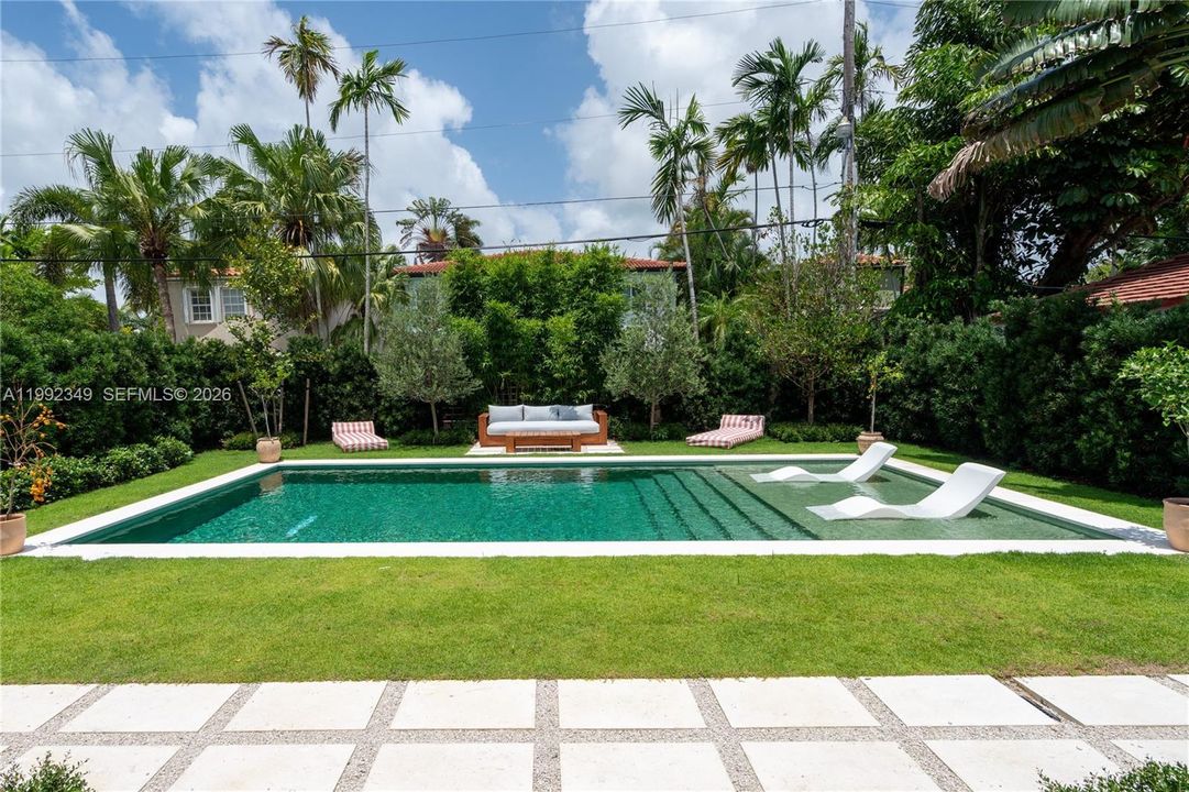 На продажу: $4,195,000 (4 спален, 3 ванн, 2629 Квадратных фут)