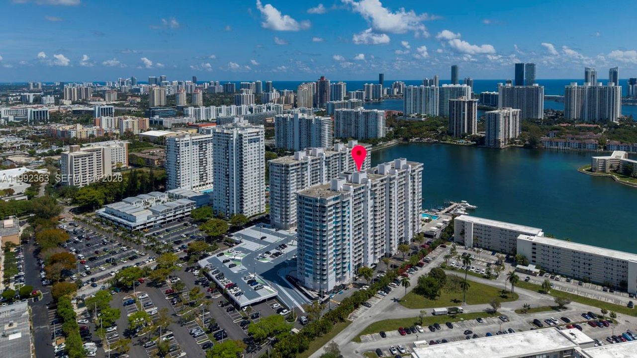 For Sale: $175,000 (1 beds, 1 baths, 1005 Square Feet)