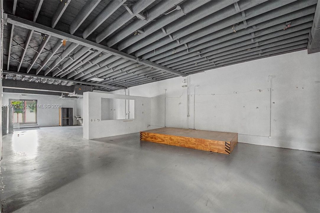 На продажу: $12,500,000 (0 спален, 0 ванн, 0 Квадратных фут)