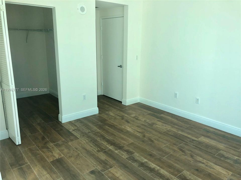 For Rent: $3,350 (1 beds, 1 baths, 774 Square Feet)