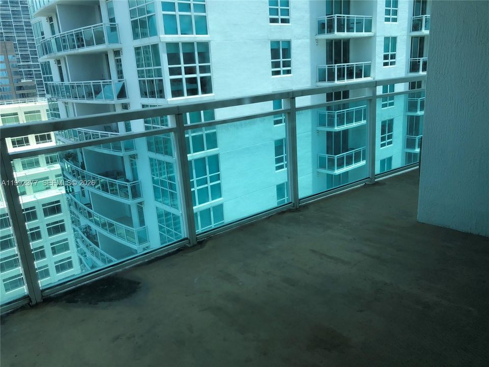 For Rent: $3,350 (1 beds, 1 baths, 774 Square Feet)