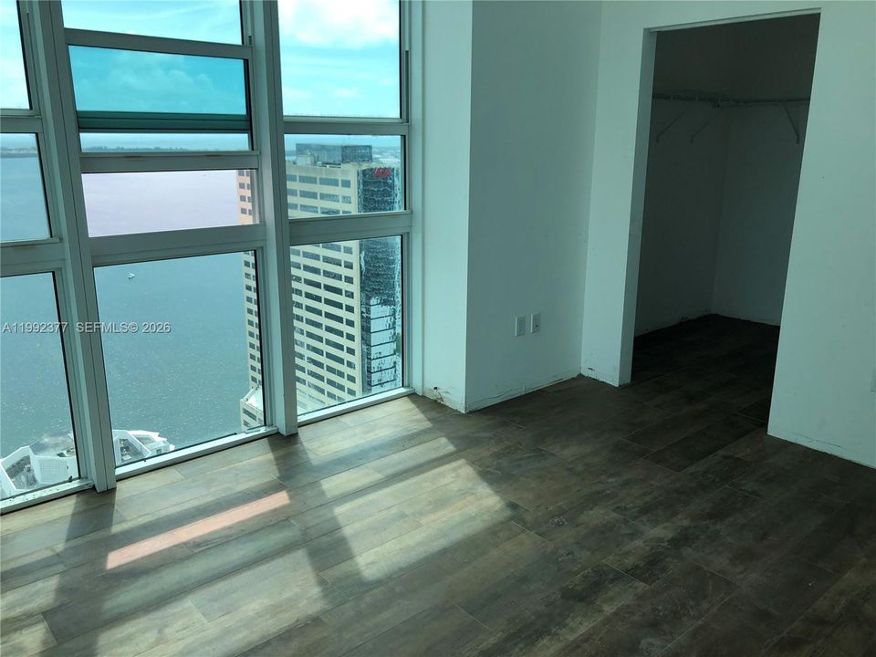 For Rent: $3,350 (1 beds, 1 baths, 774 Square Feet)