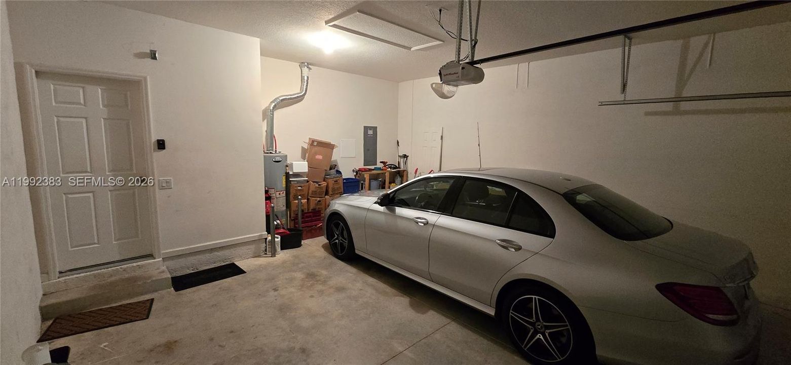 На продажу: $395,000 (3 спален, 2 ванн, 1768 Квадратных фут)