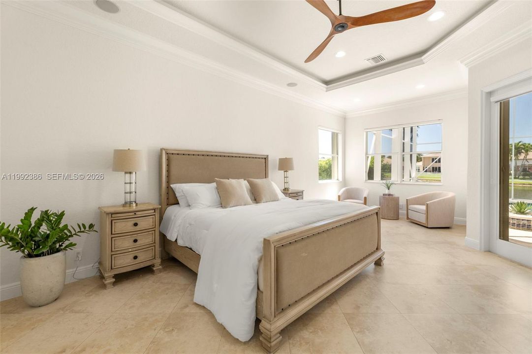 Activo con contrato: $1,299,000 (5 camas, 4 baños, 3818 Pies cuadrados)