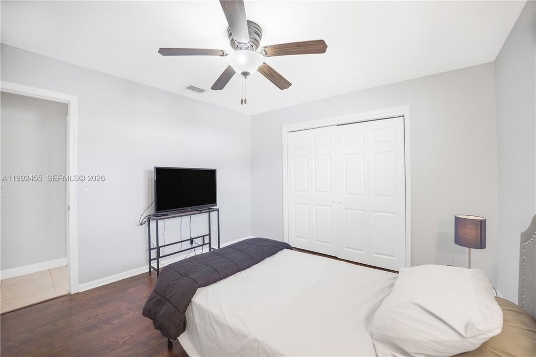 For Sale: $989,000 (4 beds, 2 baths, 1888 Square Feet)
