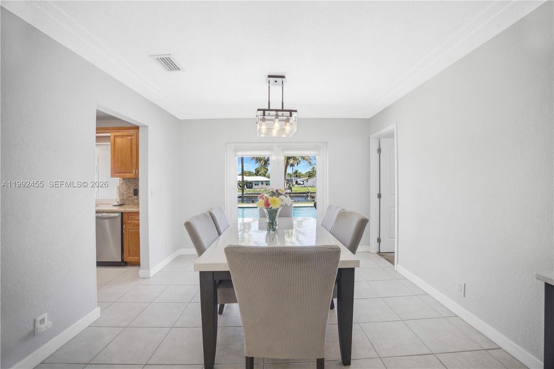 For Sale: $989,000 (4 beds, 2 baths, 1888 Square Feet)