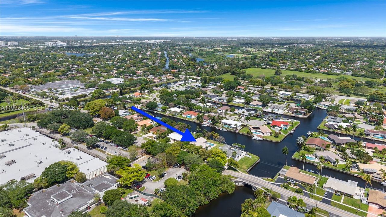 For Sale: $989,000 (4 beds, 2 baths, 1888 Square Feet)