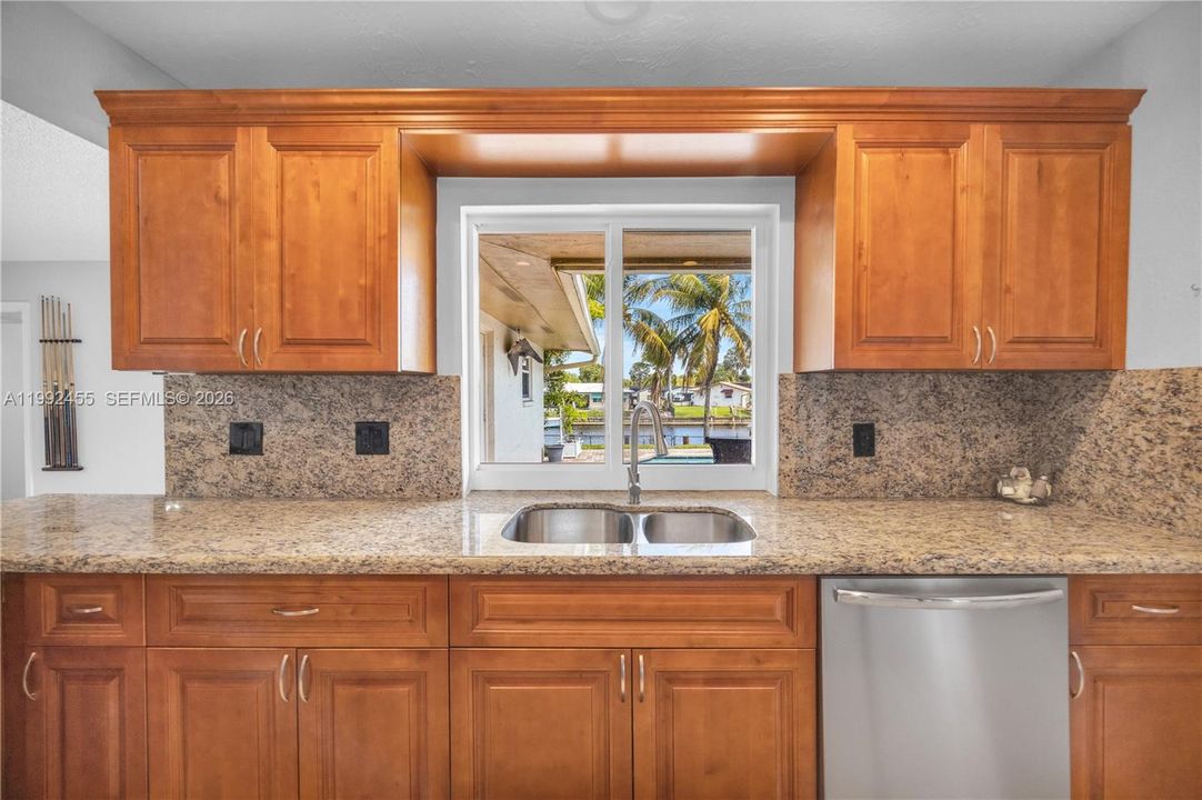 For Sale: $989,000 (4 beds, 2 baths, 1888 Square Feet)