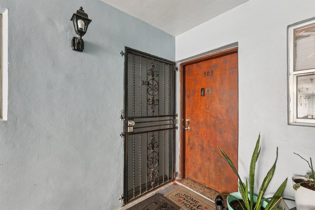 7-web-or-mls-NE 164th St F-304-S3003-007