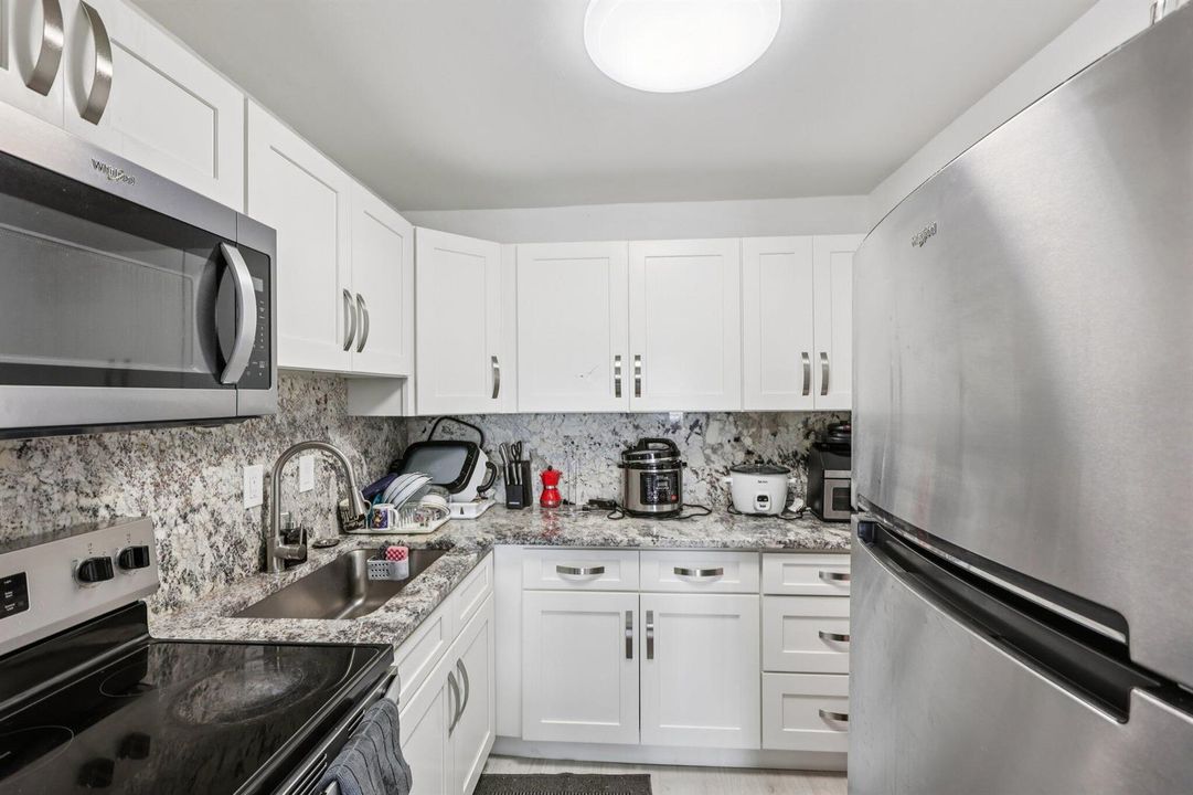 14-web-or-mls-NE 164th St F-304-S3003-01