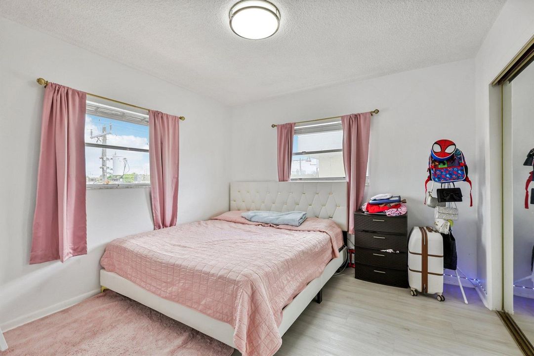 16-web-or-mls-NE 164th St F-304-S3003-01