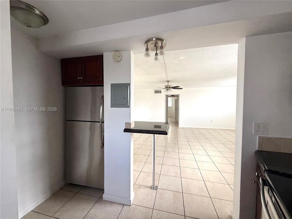 En Venta: $360,000 (2 camas, 2 baños, 1085 Pies cuadrados)