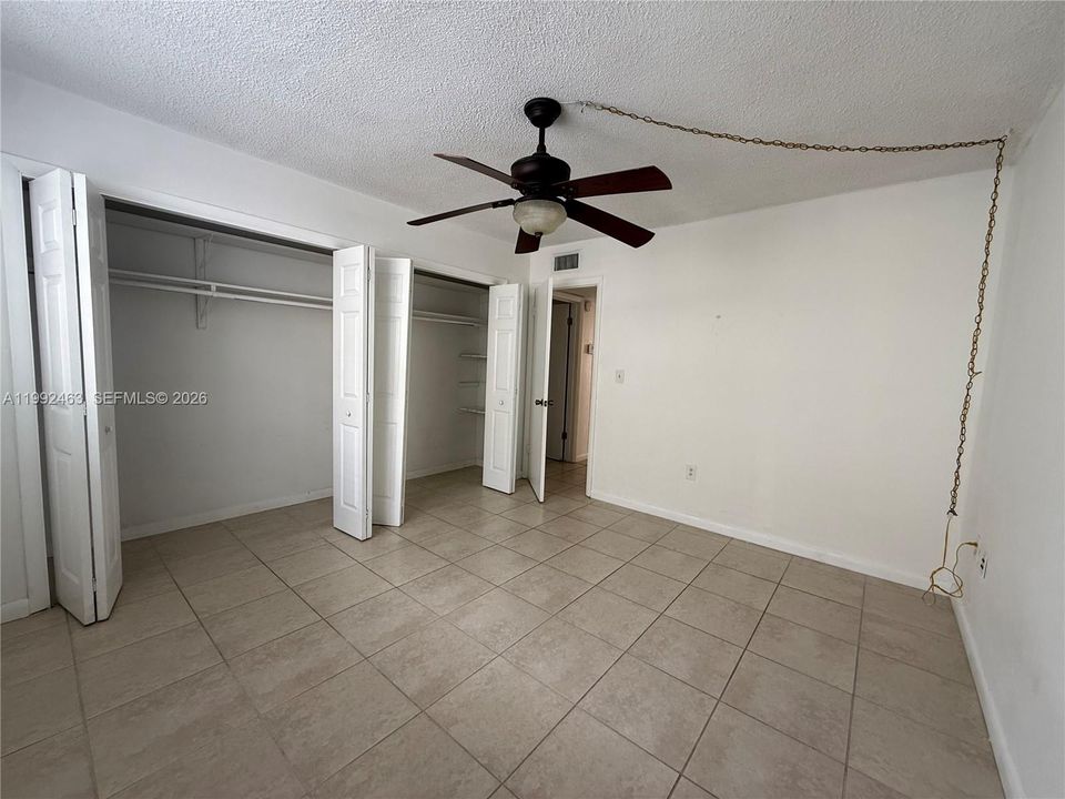 En Venta: $360,000 (2 camas, 2 baños, 1085 Pies cuadrados)