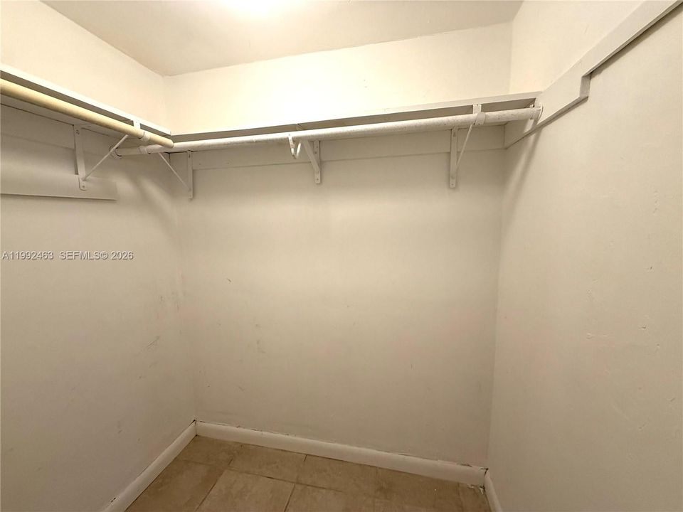 En Venta: $360,000 (2 camas, 2 baños, 1085 Pies cuadrados)