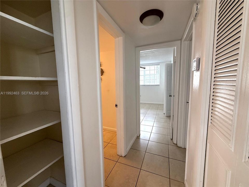 En Venta: $360,000 (2 camas, 2 baños, 1085 Pies cuadrados)
