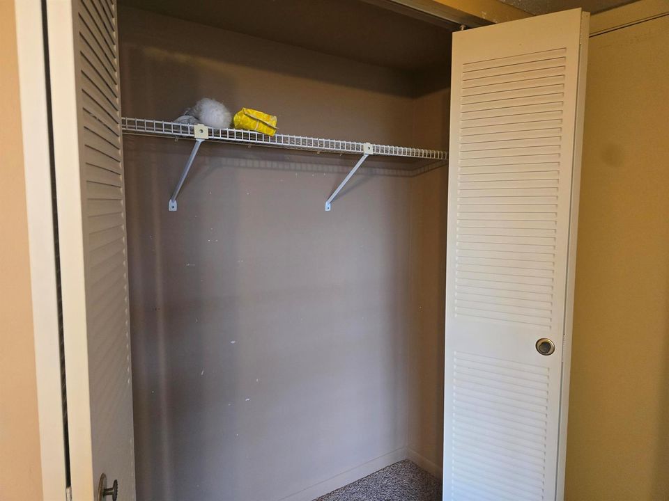GUEST BDRM CLOSET