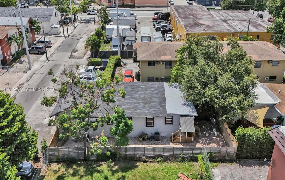 На продажу: $750,000 (0 спален, 0 ванн, 1544 Квадратных фут)