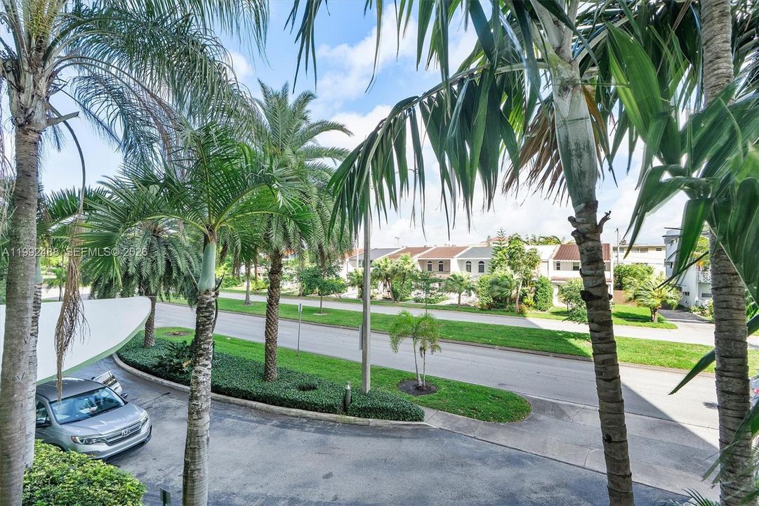 На продажу: $270,000 (2 спален, 2 ванн, 1188 Квадратных фут)