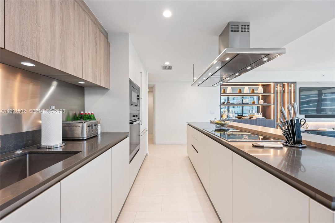 En Venta: $2,550,000 (3 camas, 3 baños, 1909 Pies cuadrados)