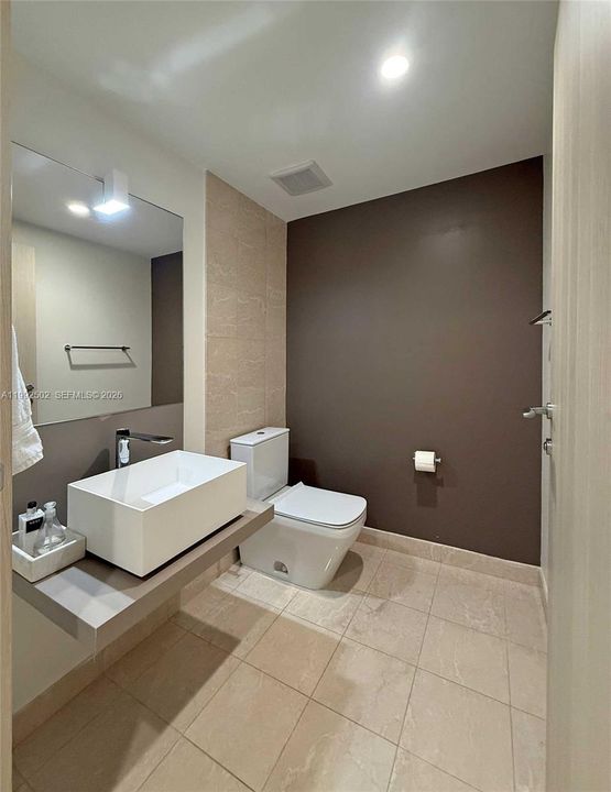 En Venta: $2,550,000 (3 camas, 3 baños, 1909 Pies cuadrados)