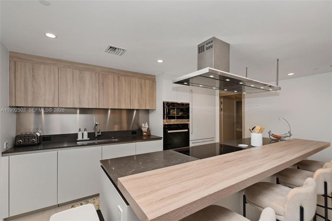 En Venta: $2,550,000 (3 camas, 3 baños, 1909 Pies cuadrados)