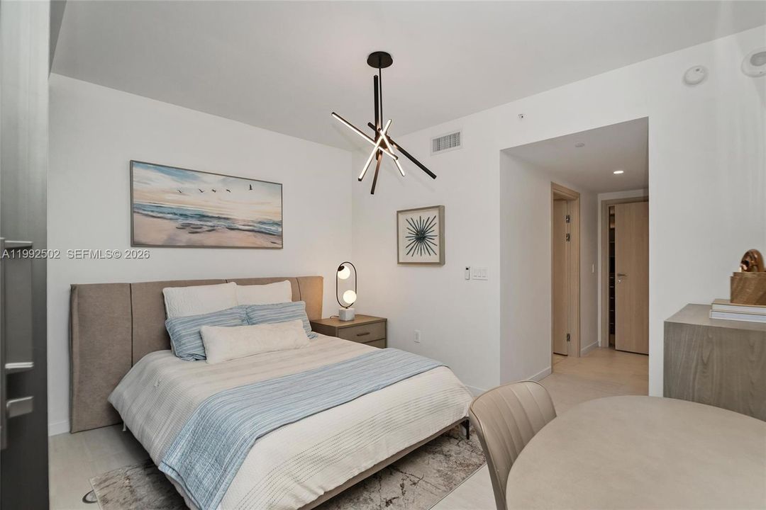 En Venta: $2,550,000 (3 camas, 3 baños, 1909 Pies cuadrados)