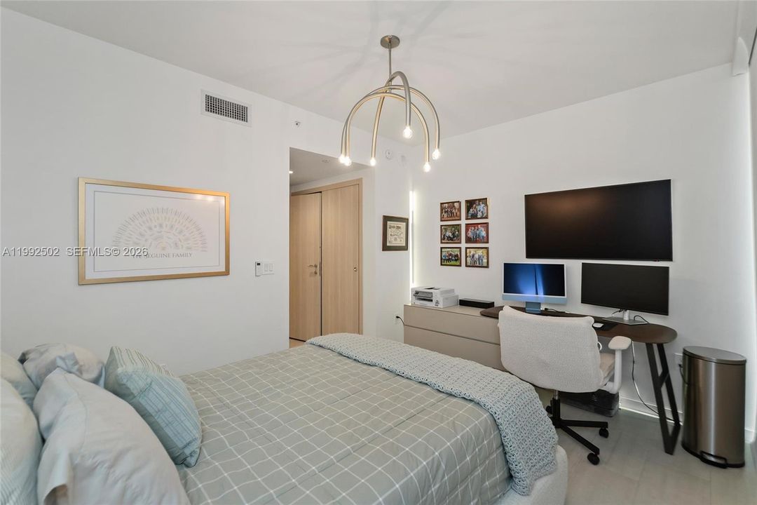 En Venta: $2,550,000 (3 camas, 3 baños, 1909 Pies cuadrados)