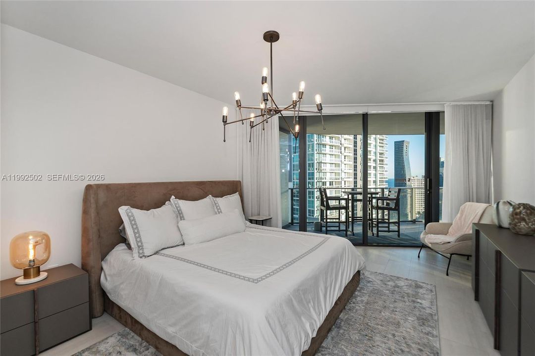 En Venta: $2,550,000 (3 camas, 3 baños, 1909 Pies cuadrados)