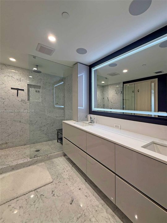 En Venta: $2,550,000 (3 camas, 3 baños, 1909 Pies cuadrados)