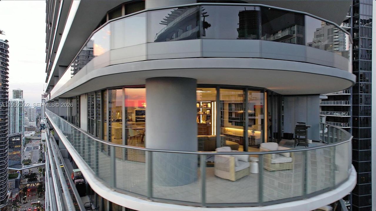 En Venta: $2,550,000 (3 camas, 3 baños, 1909 Pies cuadrados)