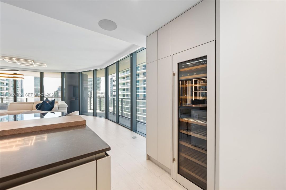 En Venta: $2,550,000 (3 camas, 3 baños, 1909 Pies cuadrados)