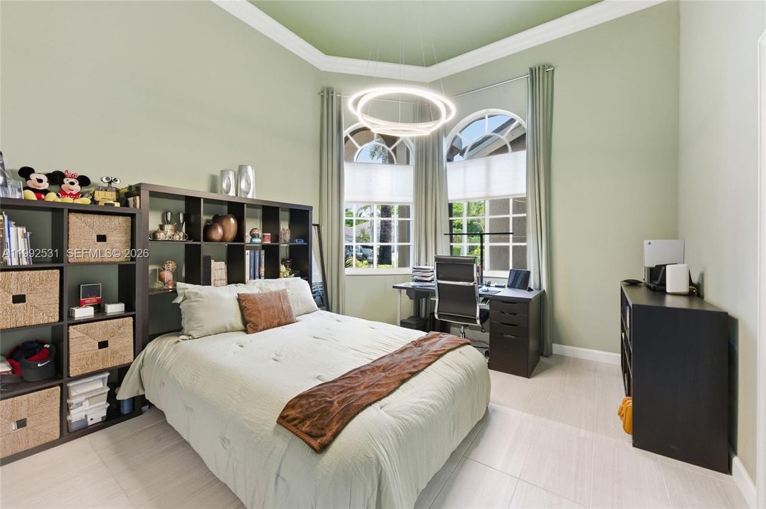 En Venta: $2,395,000 (6 camas, 4 baños, 4281 Pies cuadrados)