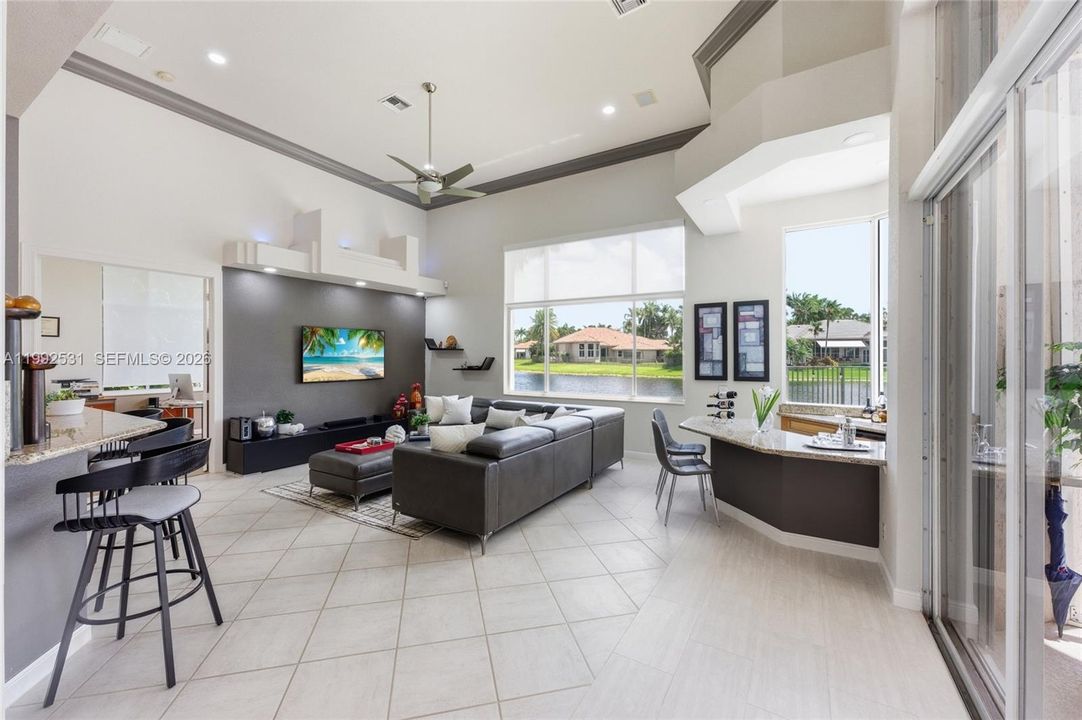 En Venta: $2,395,000 (6 camas, 4 baños, 4281 Pies cuadrados)