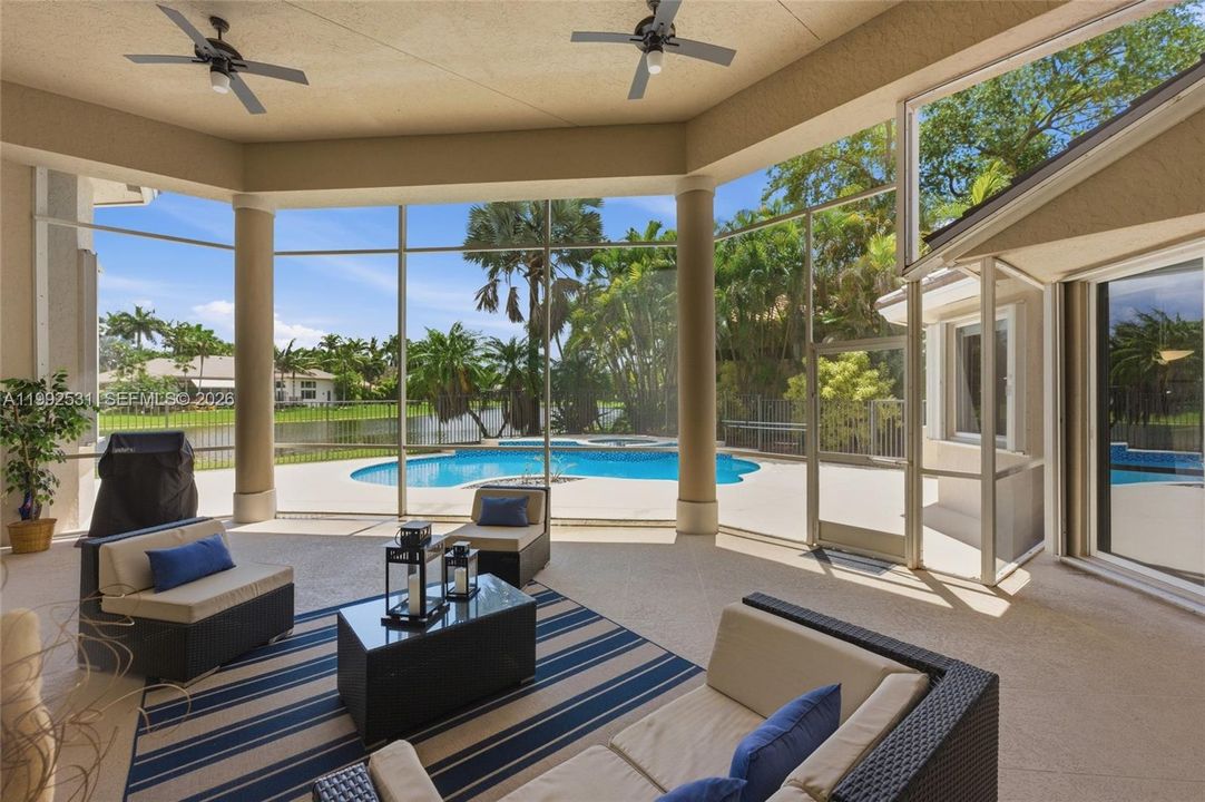 En Venta: $2,395,000 (6 camas, 4 baños, 4281 Pies cuadrados)