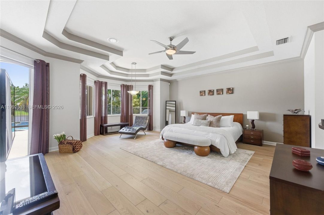 En Venta: $2,395,000 (6 camas, 4 baños, 4281 Pies cuadrados)