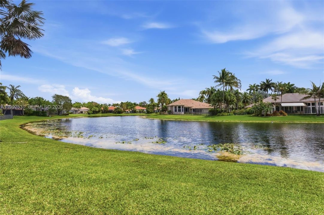 En Venta: $2,395,000 (6 camas, 4 baños, 4281 Pies cuadrados)