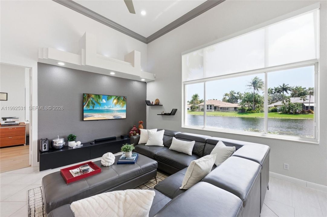En Venta: $2,395,000 (6 camas, 4 baños, 4281 Pies cuadrados)