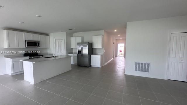 Recently Rented: $2,000 (4 beds, 2 baths, 0 Square Feet)
