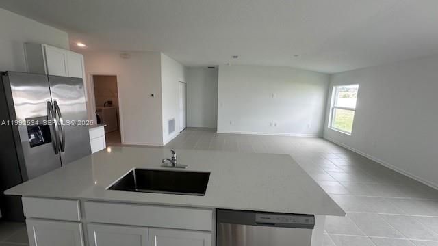 Recently Rented: $2,000 (4 beds, 2 baths, 0 Square Feet)