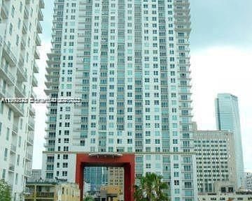 На продажу: $385,000 (1 спален, 1 ванн, 620 Квадратных фут)