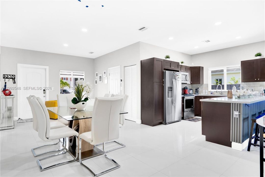 Active With Contract: $3,800 (4 beds, 2 baths, 1687 Square Feet)