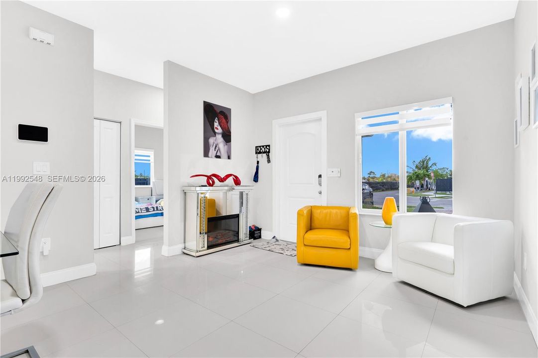 Active With Contract: $3,800 (4 beds, 2 baths, 1687 Square Feet)