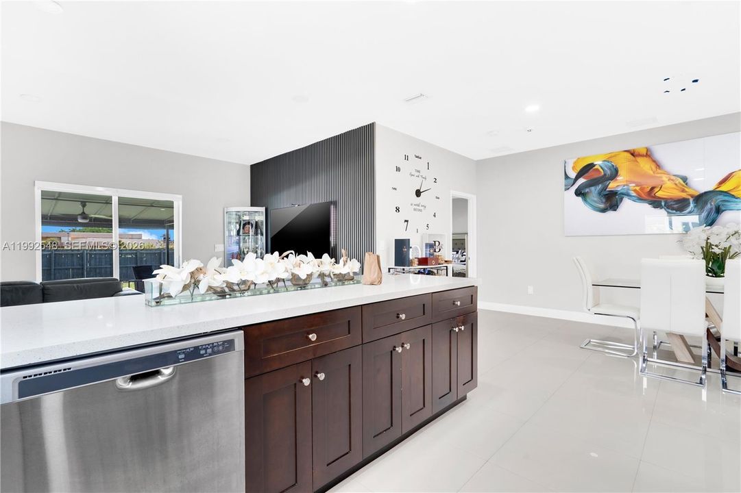 Active With Contract: $3,800 (4 beds, 2 baths, 1687 Square Feet)