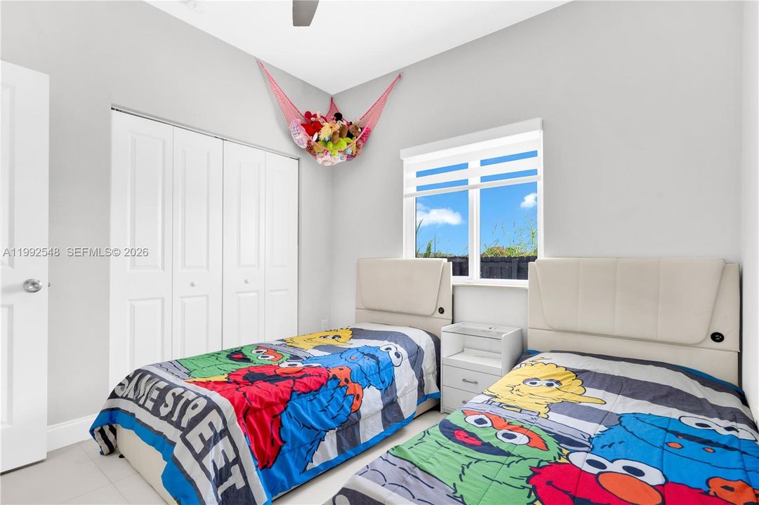 Active With Contract: $3,800 (4 beds, 2 baths, 1687 Square Feet)
