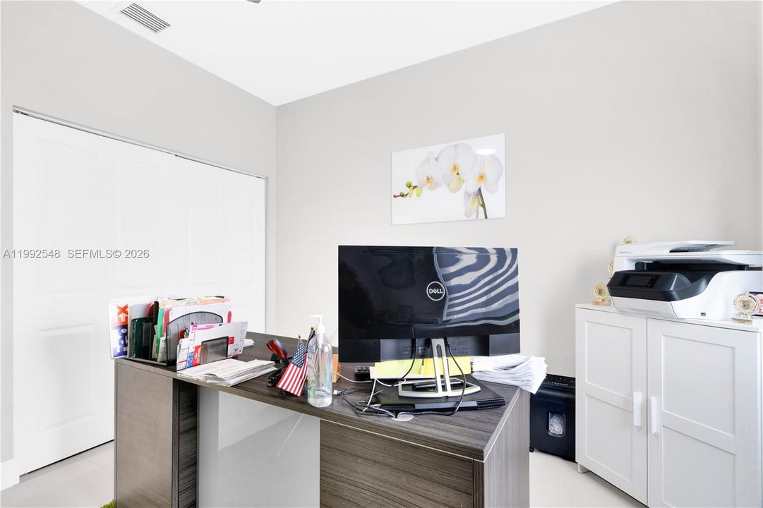 Active With Contract: $3,800 (4 beds, 2 baths, 1687 Square Feet)