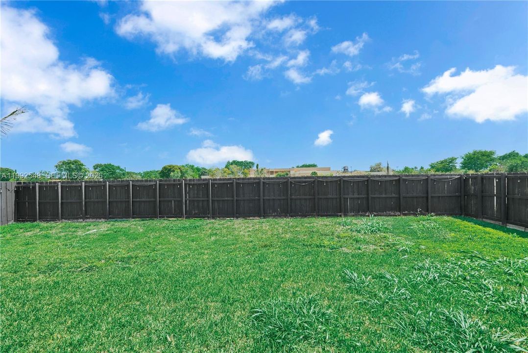 Active With Contract: $3,800 (4 beds, 2 baths, 1687 Square Feet)